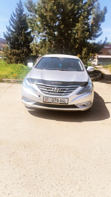 hyundai sonata продаю: Hyundai Sonata: 2011 г., 2 л, Типтроник, Газ, Седан