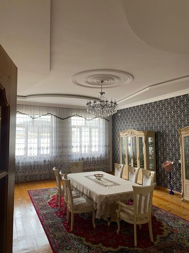 Həyət evləri və villaların satışı: 6 otaqlı, 7000 kv. m, Orta təmir — 4