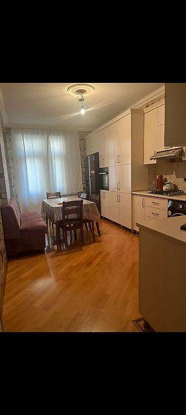 Otaqların satışı: Kirayə üçün geniş və işıqlı mənzil otaqları. Xüsusiyyətlər: - 2 ayrı — 8