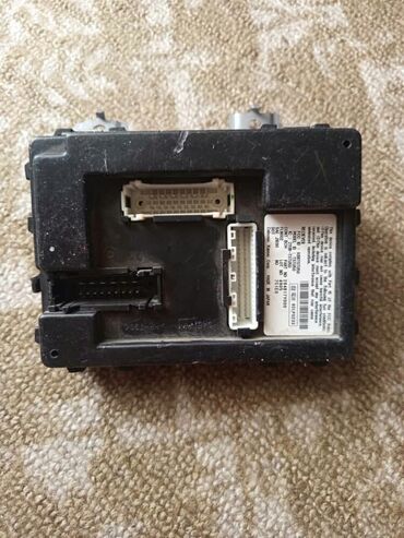 Другие детали для мотора: Нижняя подушка двигателя.Черный кронштейн из металла с креплением и — 5