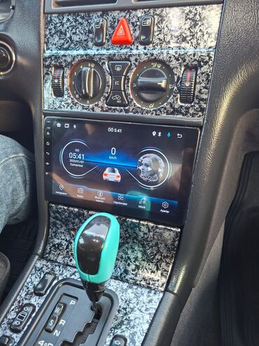 Mercedes-Benz: Mercedes-Benz E-Class: 2.8 l | 1997 il Sedan — 9