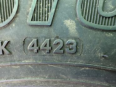 сешку: Шины 205 / >80 / R 16, Зима, Б/у, Комплект, Легковые, Япония, Bridgestone — 4