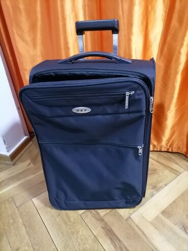 Handbags: Kofer B & T manji platneni ispravan dobar crni oko 60/40 /25
