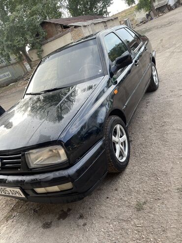 фолсваген джетта: Volkswagen Vento: 1995 г., 1.8 л, Механика, Бензин, Седан