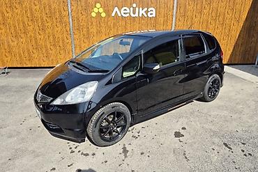 fit 2011: Honda Fit: 2011 г., 1.3 л, Вариатор, Бензин, Хэтчбэк — 3