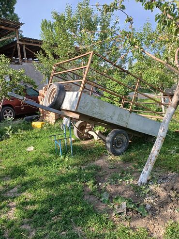 машина бостери: Прицеп сатылат документи бар оформление кылып берем баасы 55 000мин