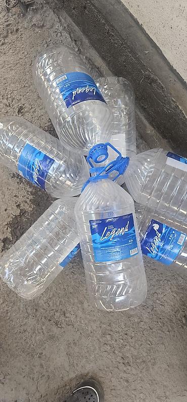 Пустые пластиковые бутыли для воды чистые повторно не пользовались 29