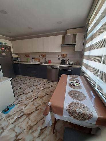 Həyət evləri və villalar: Balaxanı qəs. 6 otaqlı, 120 kv. m, Orta təmir — 9