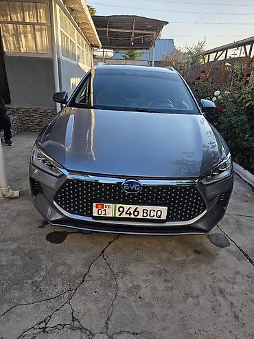 byd хан: BYD E2: 2022 г., Электромобиль, Кроссовер — 1