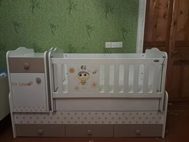 qiz sekili: Oğlan və qız üçün, Dördbucaq, Beşik, Dəst ilə, Matras ilə, Yellənmə mexanizmsiz