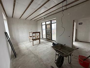 Продажа коттеджей и домов: Трёхкомнатная времянка и новый дом четыре комнатные плюс сарай 20/6 — 19