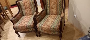 Stilske fotelje: Francuska fotelja u stilu Luja XV dve fotelje - Konstrukcija od punog — 10