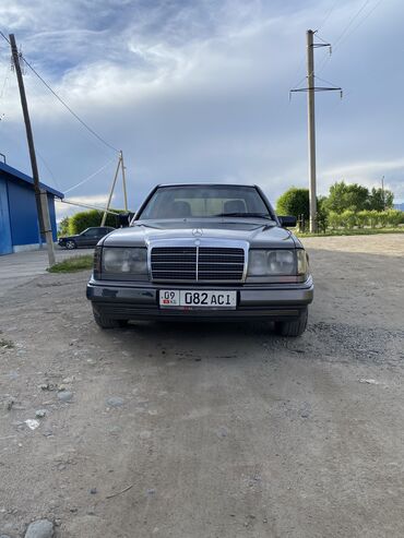 мерседес с: Mercedes-Benz W124: 1989 г., 2.3 л, Механика, Бензин, Седан