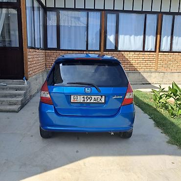 Honda: Honda Fit: 2004 г., 1.3 л, Механика, Бензин, Хэтчбэк — 4