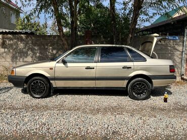 Volkswagen: Volkswagen Passat: 1989 г., 1.8 л, Автомат, Бензин, Седан — 4