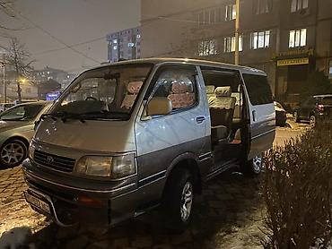Toyota: Toyota Hiace: 1995 г., 3 л, Автомат, Дизель, Минивэн — 7