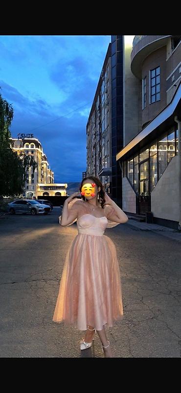 чолпу: Платье вечернее/выпускное в персиково-пудровом оттенке. - Силуэт — 3