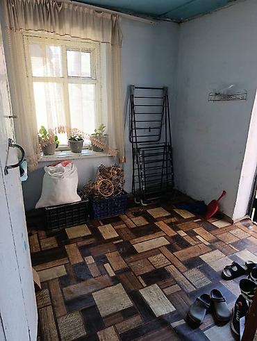 kg house: Продаю 1/4 часть дома в центре города Каракол, по улице Ленина — 3