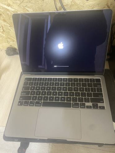 Техника и электроника: Ультрабук, Apple, 16 ГБ ОЗУ, Apple M3, 13.3 ", Б/у