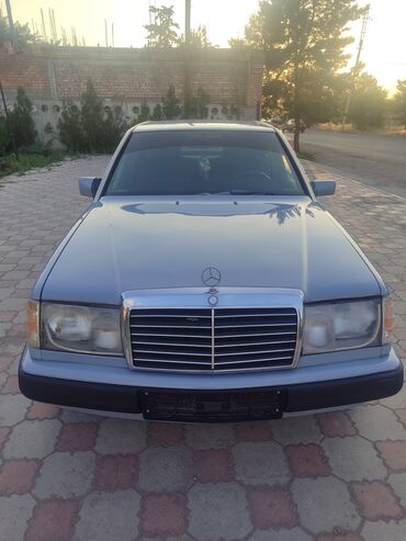 старый авто: Mercedes-Benz E 200: 1991 г., 2 л, Механика, Бензин, Седан