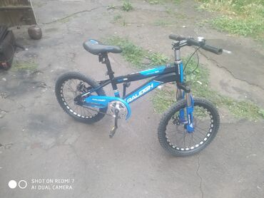 трёхколёсный детский велосипед: Продаю подростковый велик размер колёса 18 до 15лет состояние отличное