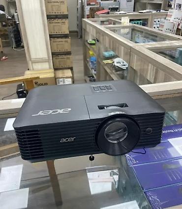Proyektorlar: Acer proyektor + divar/proyeksiya ekranı dəsti. Hər ikisi biryerdə — 1