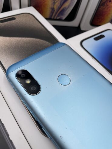 телефоны для игры: Xiaomi, Mi A2 Lite, Б/у, 64 ГБ, цвет - Голубой, 1 SIM, 2 SIM