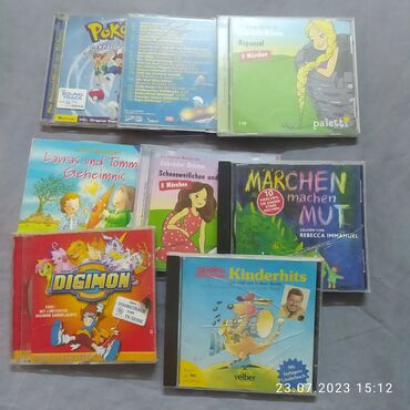 Kitablar, jurnallar, CD, DVD: 150 ədəd disk.biryerdə 10 manata