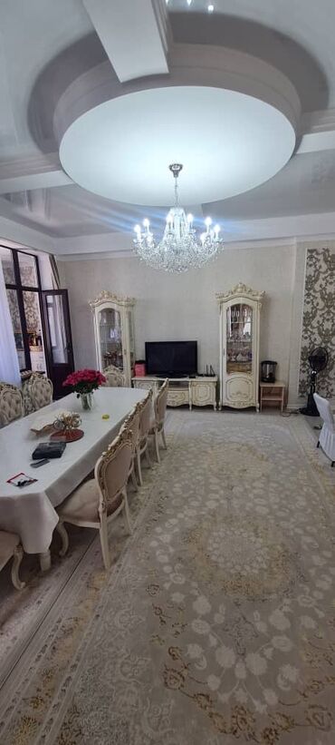 тоголок молдо дом куплю: 4 комнаты, 160 м², Элитка, 10 этаж, Косметический ремонт