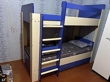 mebel ustu: İki mərtəbəli uşaq çarpayısı - Model: klassik ikiqat (üst və alt yer) — 2