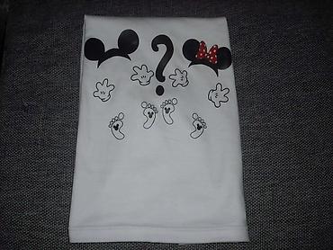 Majice kratkih rukava: Trudničke bele majice sa štampom – udobne i duhovite. Model kratki — 18