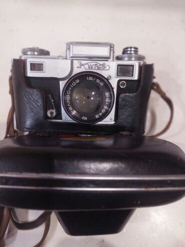 profil şəkilləri: Retro şəkil çəkən fotoa parat