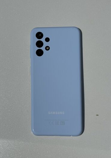 samsung galaxy a3: Samsung Galaxy A13, Б/у, 8 GB, цвет - Голубой, 2 SIM