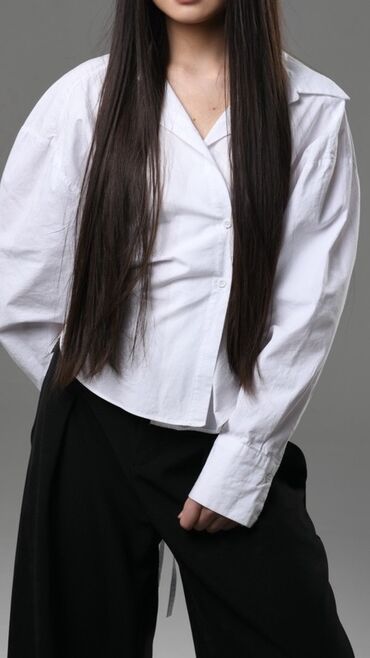 женское вечернее платье: Элегантное женское платье макси в черно-белой гамме. - Силуэт