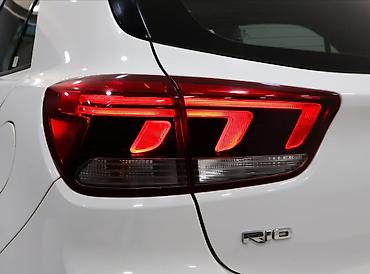 Kia: Kia Rio: 1.6 l | 2021 il Hetçbek — 5