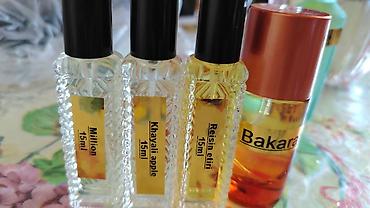 8 element parfüm: Müxtəlif ətir seçimi – 15 ml sprey şüşələr Qiy Tərkib: müxtəlif qadın — 4