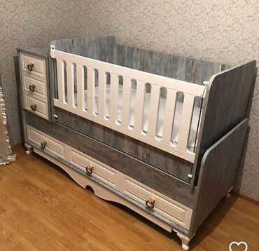 купить кровать трансформер: Для девочки и мальчика, Четырехугольная, Колыбель, Без бортиков, С матрасом, С механизмом качания