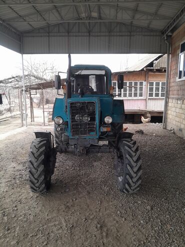 naxcivan masin elanlari yeni: Traktor yaxsi veziyyetdedi vom 50 karofka 10 du karofka diferde ses