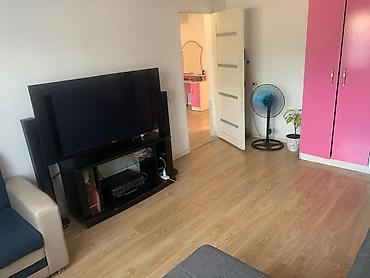 Продажа коттеджей и домов: Продаю дом в районе нового Ошского рынка. в одном участке есть 2 дома — 7