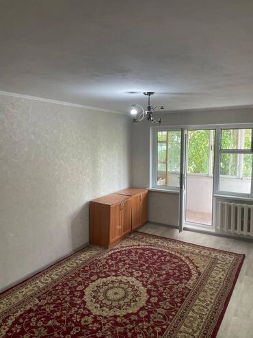 снять квартиру в районе автовокзала: 2 комнаты, 45 м², 104 серия, 3 этаж, Старый ремонт