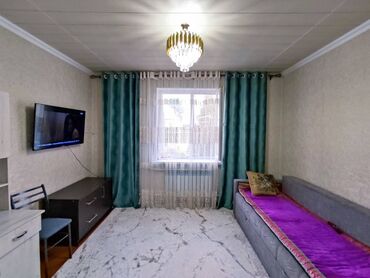 продаю дом в центре города бишкек: Дом, 120 м², 3 комнаты, Агентство недвижимости, Косметический ремонт