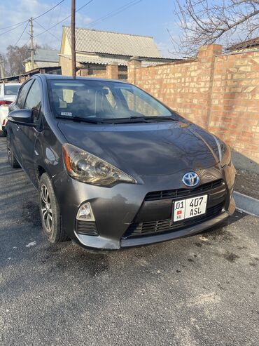 Toyota: Toyota Prius: 2012 г., 1.5 л, Вариатор, Гибрид, Хэтчбэк