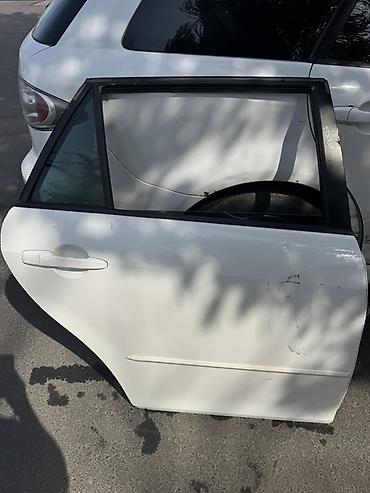 mazda 2000: Дверь Задняя правая Mazda, Б/у, Оригинал — 3