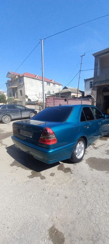 домкрат мерседес спринтер: Mercedes-Benz 200: 2 l | 1999 il Sedan