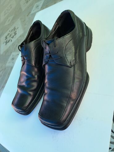 сапоги кожа: Продаю мужская обувь из натуральной кожи. Размер 41.Цена: 1200сом