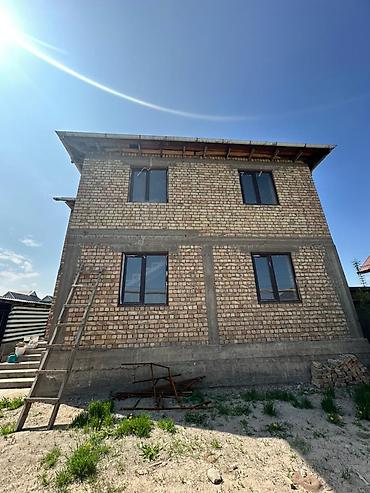 Продажа коттеджей и домов: 🔥 Срочно продаётся! 🏡 Двухэтажный дом в Алтын Ордо (Новопавловка) 📐 — 3