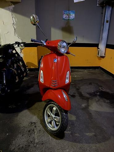 vespa: Italyandır,tezedir,18 km zavod test yürüşündədir,dekor kimi istifade — 7