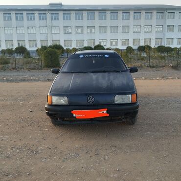 Volkswagen: Volkswagen Passat: 1989 г., 1.8 л, Механика, Бензин, Универсал