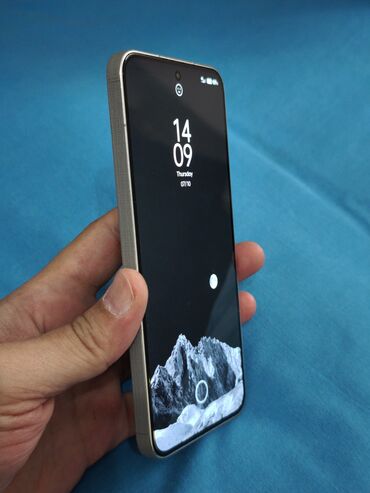 телефоны кнопачные: Xiaomi, 13, Б/у, 256 ГБ, цвет - Белый, 2 SIM