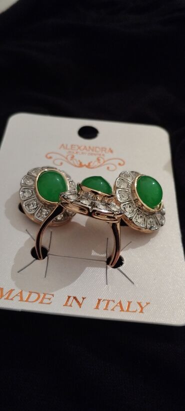 Üzüklər: Böyük həcmli qadın üzük kolleksiyası - Ümumi sayı: 12 ədəd - — 18